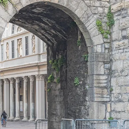 Διαμέρισμα 5 Min Historic Center Luxury White Lotus Mansion *
